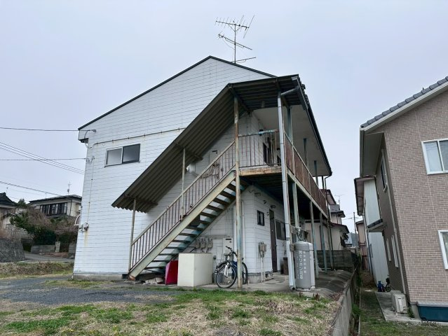 一関市一棟アパートの外観