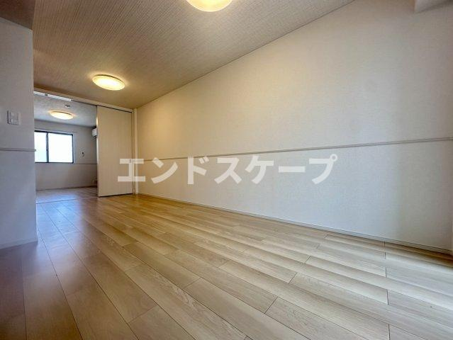 グランテラス　Ⅳの居間・リビング|高崎、前橋のお部屋探しはエンドスケープまで！お客様の理想お聞かせ下さい♪