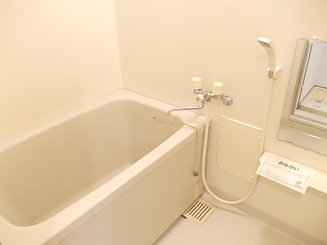カーサクアトロの浴室