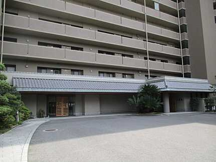 ロイヤルビュー一茶苑の周辺