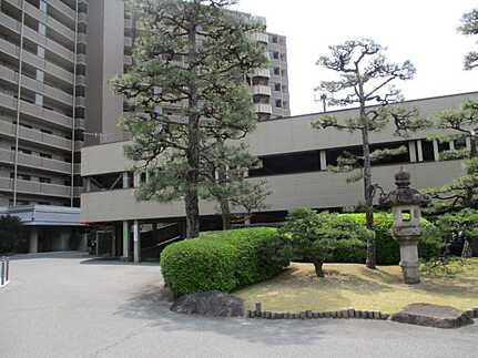 ロイヤルビュー一茶苑の周辺