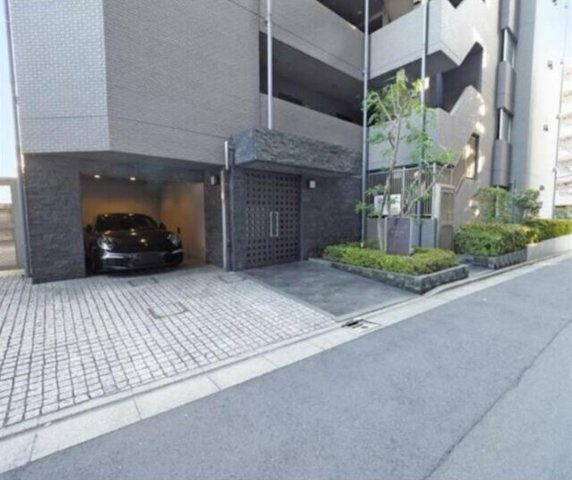 【エントランス】