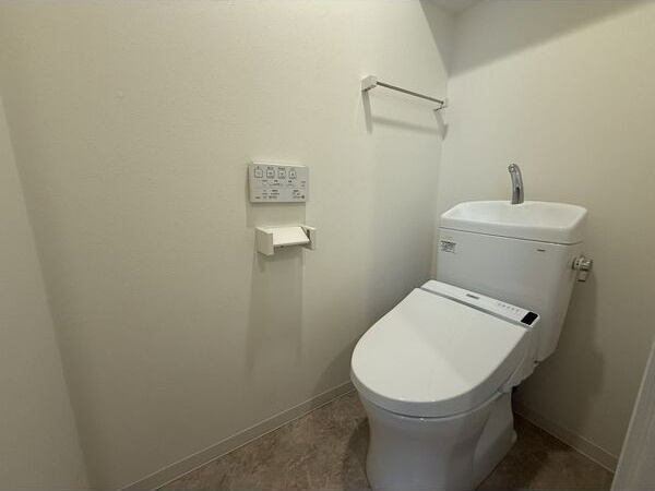 AXIA八熊のトイレ