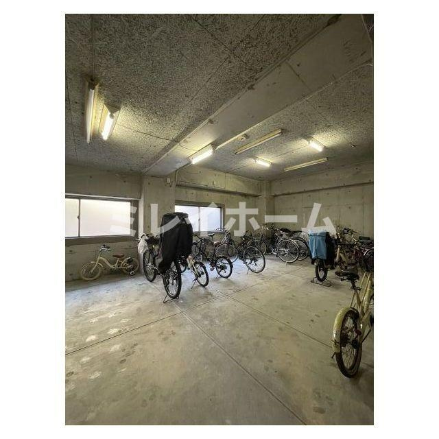 ミリアレジデンス池上の駐車場