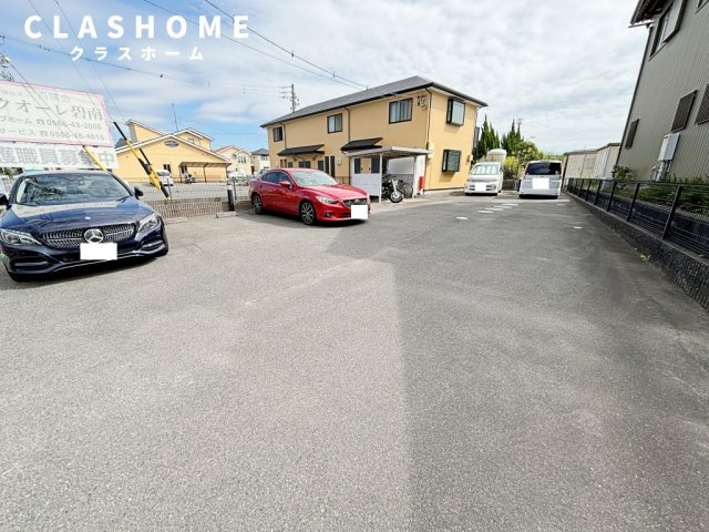 アンプルール リーブル 苗場　　刈谷市近郊の賃貸はクラスホーム刈谷店の駐車場