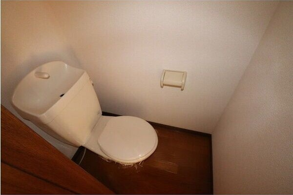 アンプルール リーブル 苗場　　刈谷市近郊の賃貸はクラスホーム刈谷店のトイレ