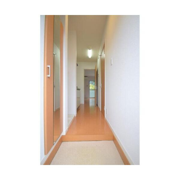 メゾン大岡Cの玄関|シューズボックスございます♪