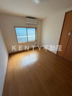 【居間・リビング】 | Kハイム | こちらのリビングで趣味の時間をお楽しみください