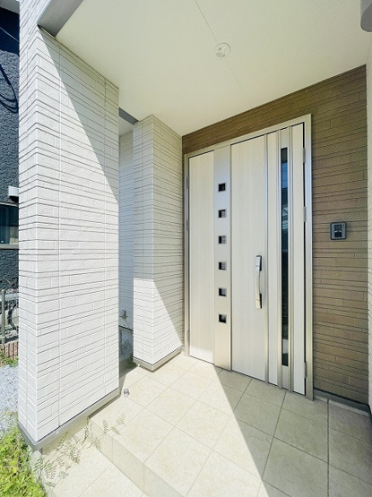 【玄関】 | 小郡市二森　戸建て