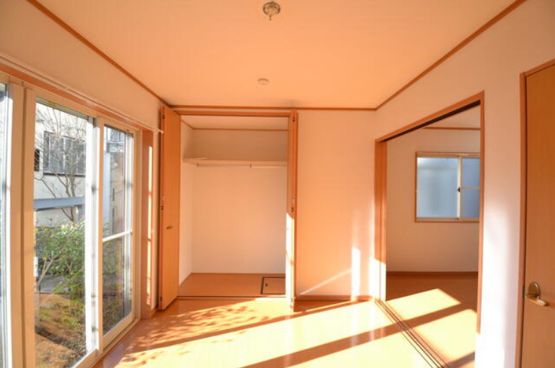 鎌倉市稲村ガ崎３丁目のテラスの収納