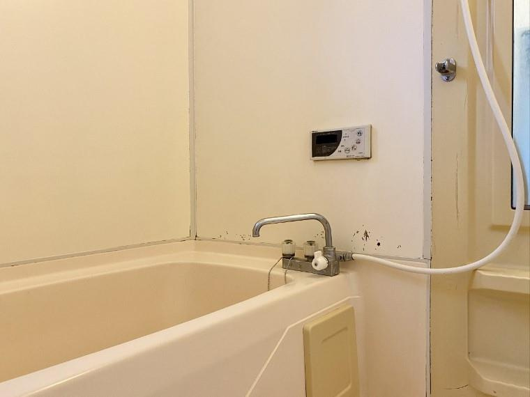 千代田戸建の浴室