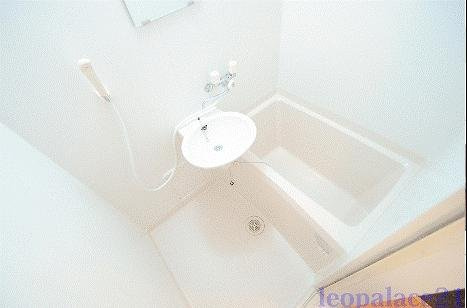 レオパレススカイの浴室|備品や設備仕様は号室等により異なります現地をご確認下さい。