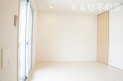 リブリ・クレイン柏の寝室|広くて明るい寝室