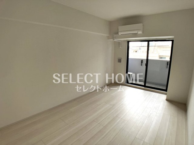 【寝室】 | S-RESIDENCE岡崎公園aureate | 広くて明るい寝室同型タイプ