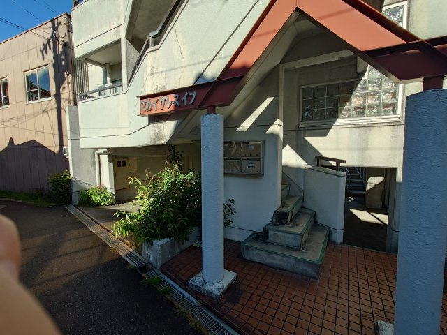 マルイグレースイン元町のエントランス