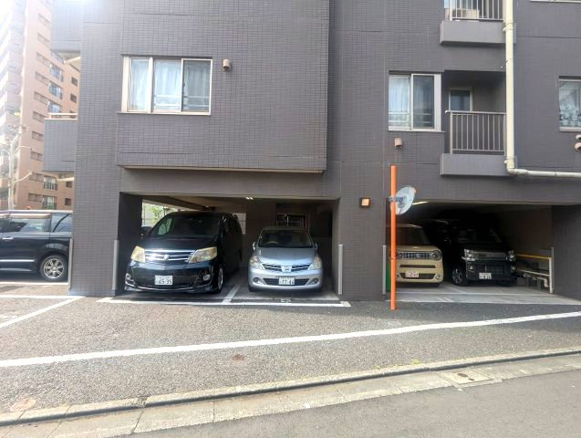 東向島ダイヤモンドマンションの駐車場