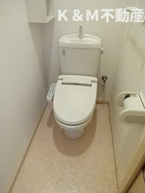 アジュールのトイレ|トイレもきれいです