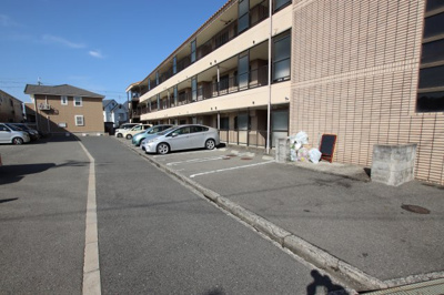 【駐車場】 | 茱萸木壱番館