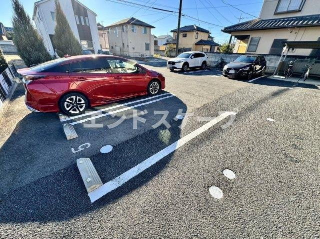 ショウ キャッスルの駐車場|高崎、前橋、伊勢崎エリアのお部屋探しはエンドスケープまで！お客様の理想お聞かせ下さい♪