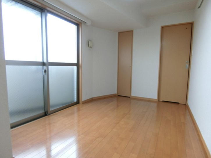 スカイコート後楽園WESTの居間・リビング