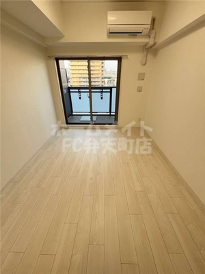 【居間・リビング】 | ソルテラスOSAKA弁天町クレアスト