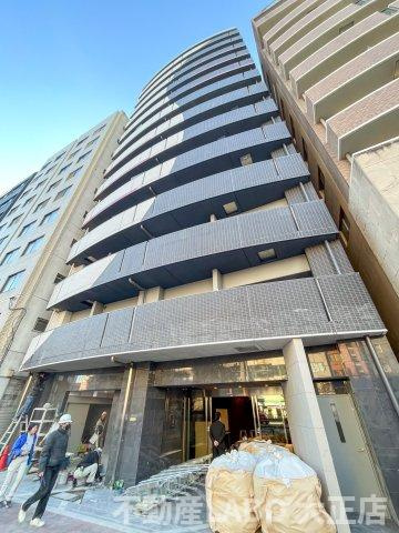 セレニテ難波リアンの外観