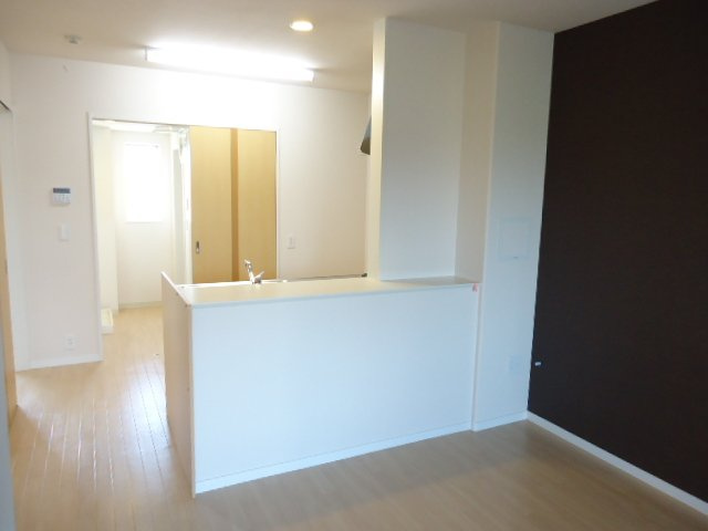 宇都宮市ゆいの杜７丁目のアパートのキッチン|カウンターキッチン