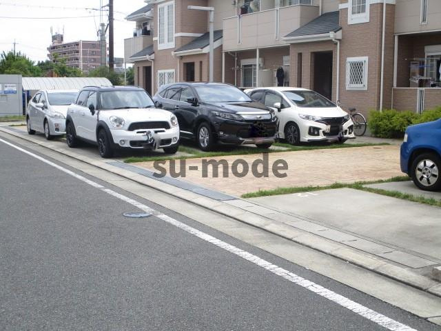 ディアコートの駐車場