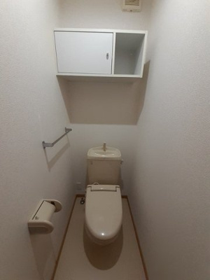 【トイレ】 | ネオ　フォルティシモ | 落ち着いた色調のトイレです