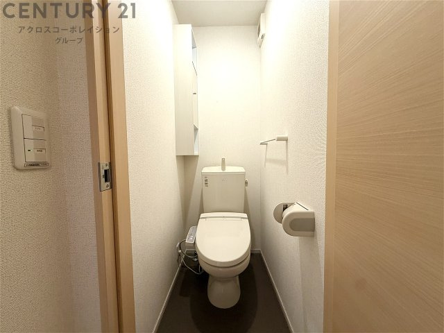 温水洗浄便座付です☆