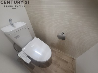 温水洗浄便座完備