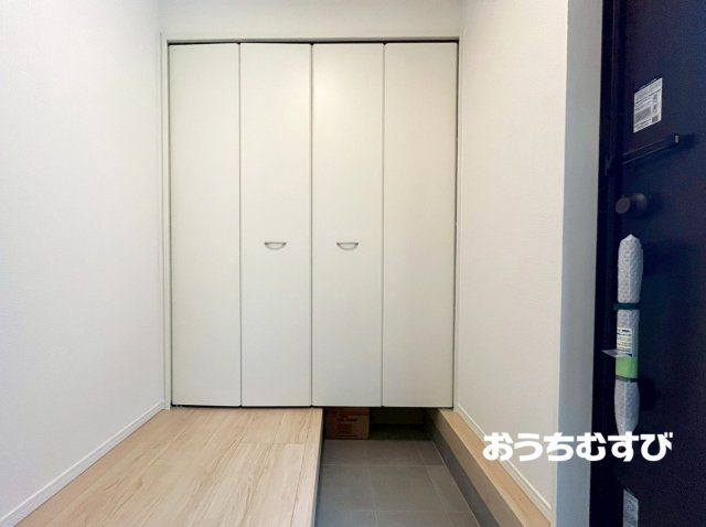 守山区中志段味第3（全13棟）の玄関
