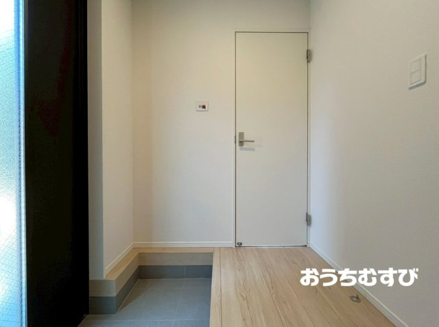 守山区中志段味第3（全13棟）の玄関