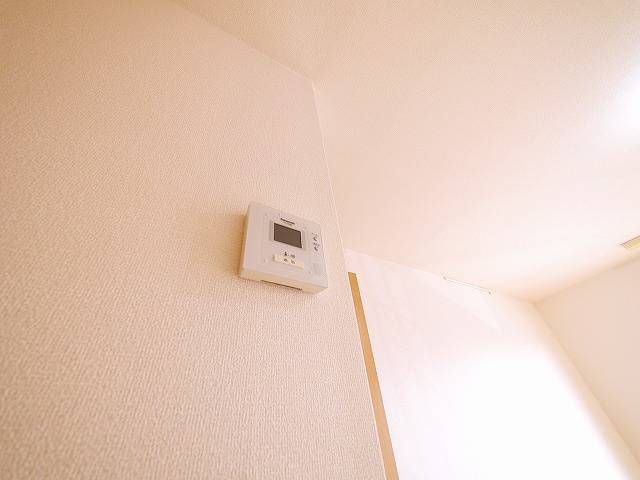 メゾンリヴェールのセキュリティ|モニター付きインターホンです