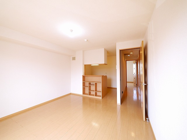 メゾンリヴェールの居間・リビング|おしゃれな居間です