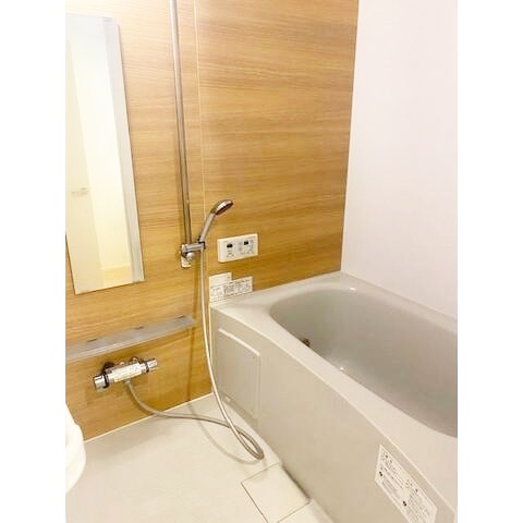 大和市中央林間４丁目の賃貸マンションの浴室