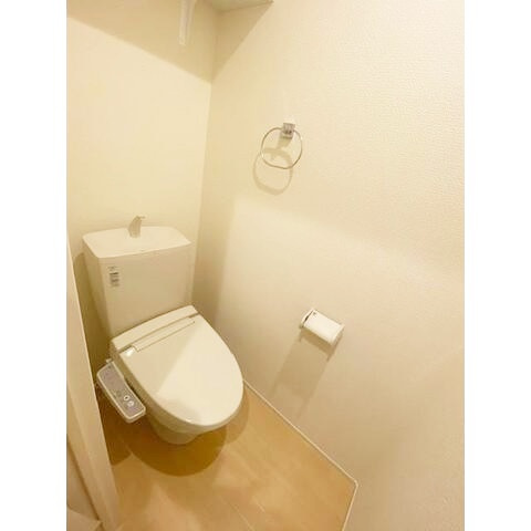 大和市中央林間４丁目の賃貸マンションのトイレ