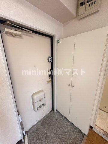 ラビアンローズの玄関