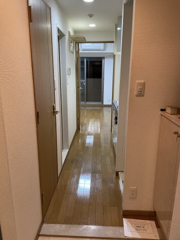 メインステージ西新宿の玄関