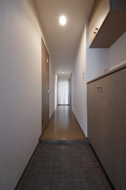 コアシティ中野坂上の玄関|※写真は同タイプ住戸です。