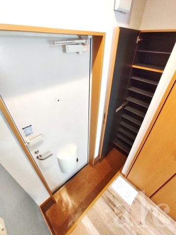 COZY2210の玄関|玄関部・シューズクローゼット　別部屋使用