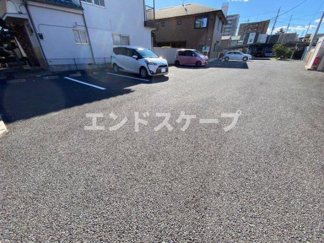 セント・レークの駐車場|高崎、前橋、伊勢崎エリアのお部屋探しはエンドスケープまで！お客様の理想お聞かせ下さい♪