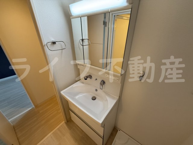 F-TAMATSUKURIの独立洗面台|独立洗面台で身支度をすべて済ませてしまいましょう