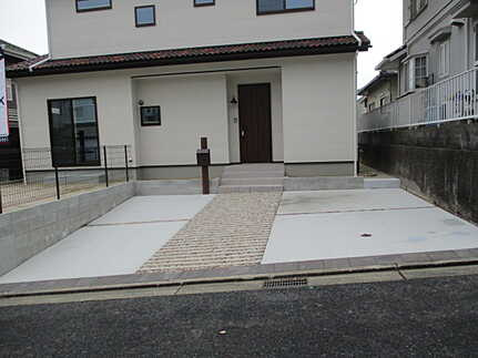 佐伯区観音台4丁目の駐車場