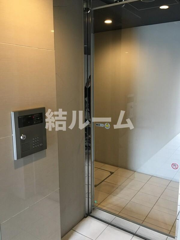 板橋区小茂根２丁目の賃貸マンションのロビー