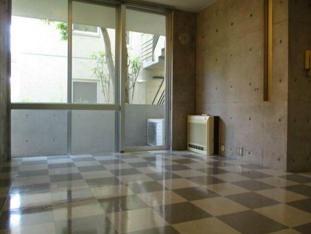 アッパルタメントベルベデーレの居間・リビング|おしゃれなお部屋。(同一仕様写真)