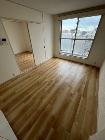 コボリクラスタ西宮北口の居間・リビング