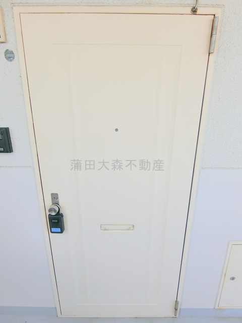 ヴィラセントラルの玄関