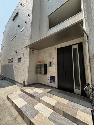 【エントランス】 | クリエオーレ三ツ島Ⅱ