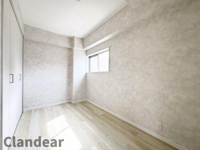 恵進マンションの洋室|ドキドキの新生活も、安心してスタート。ぴったりの住まいを見つけませんか？クランディアが一緒に住まい選びをサポートします‼　まずは、お気軽にお問合せください　＃クランディア